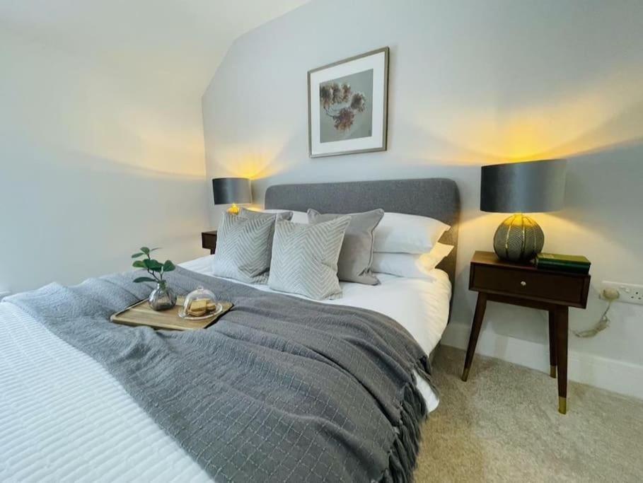 Charming Cottage Close To M4 Bridgend 布里真德 外观 照片